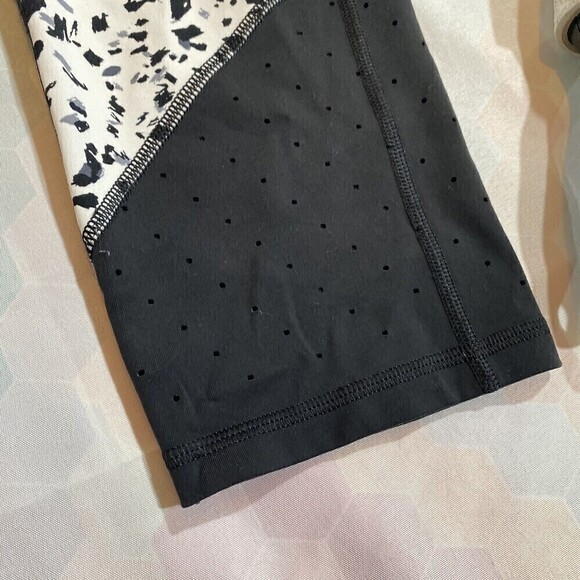 Athleta Stealth TruCool Leggings Womens Large Black White High Rise Cropped Pant - Picture 4 of 13